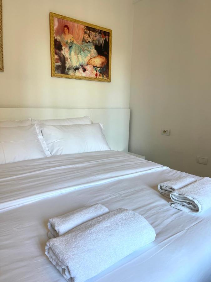 Apartment In The New Bazaar Of Tirana - Hana Blu Ngoại thất bức ảnh