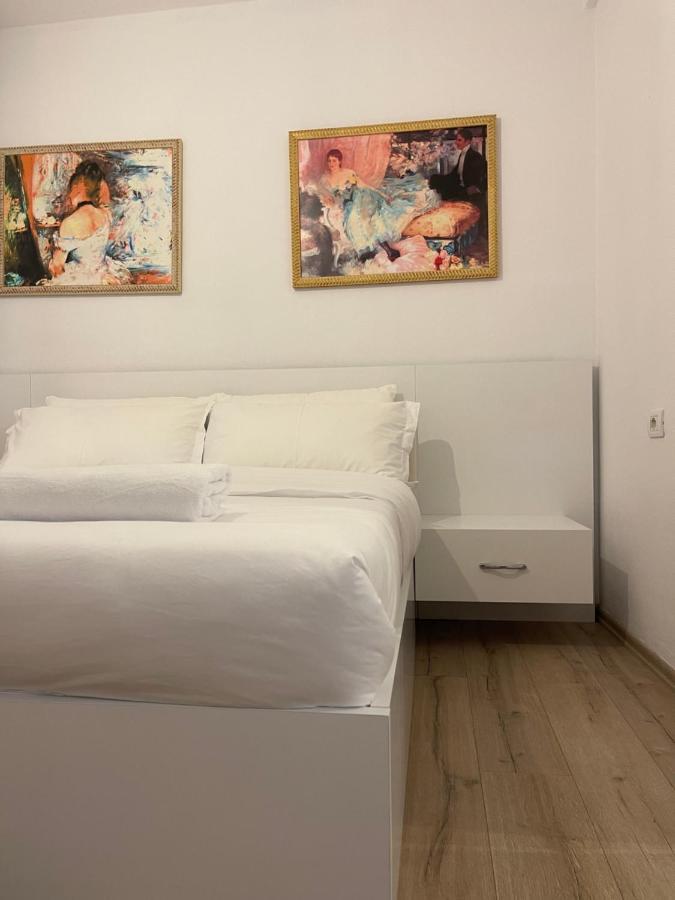 Apartment In The New Bazaar Of Tirana - Hana Blu Ngoại thất bức ảnh